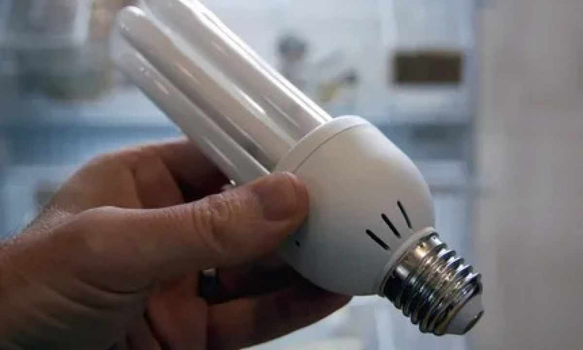 How to insert new bulb